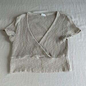 Ribbed Knitted Surplice Wrap Crop V-neck Top Short Sleeve SZ Med Oatmeal Heather